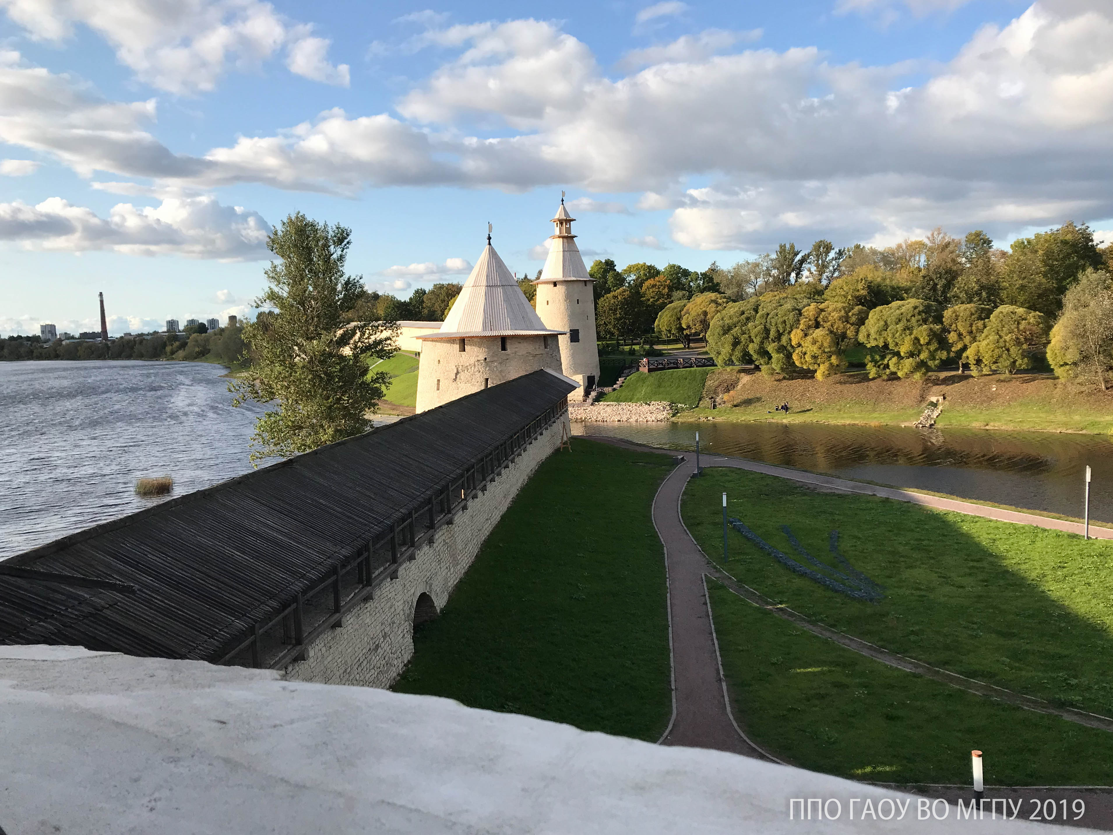 Псков пушкинские горы. Псков-Изборск-Пушгоры. Псков Пушкинские горы экскурсии. Изборск Пушкинские горы. Псков Изборск экскурсия.