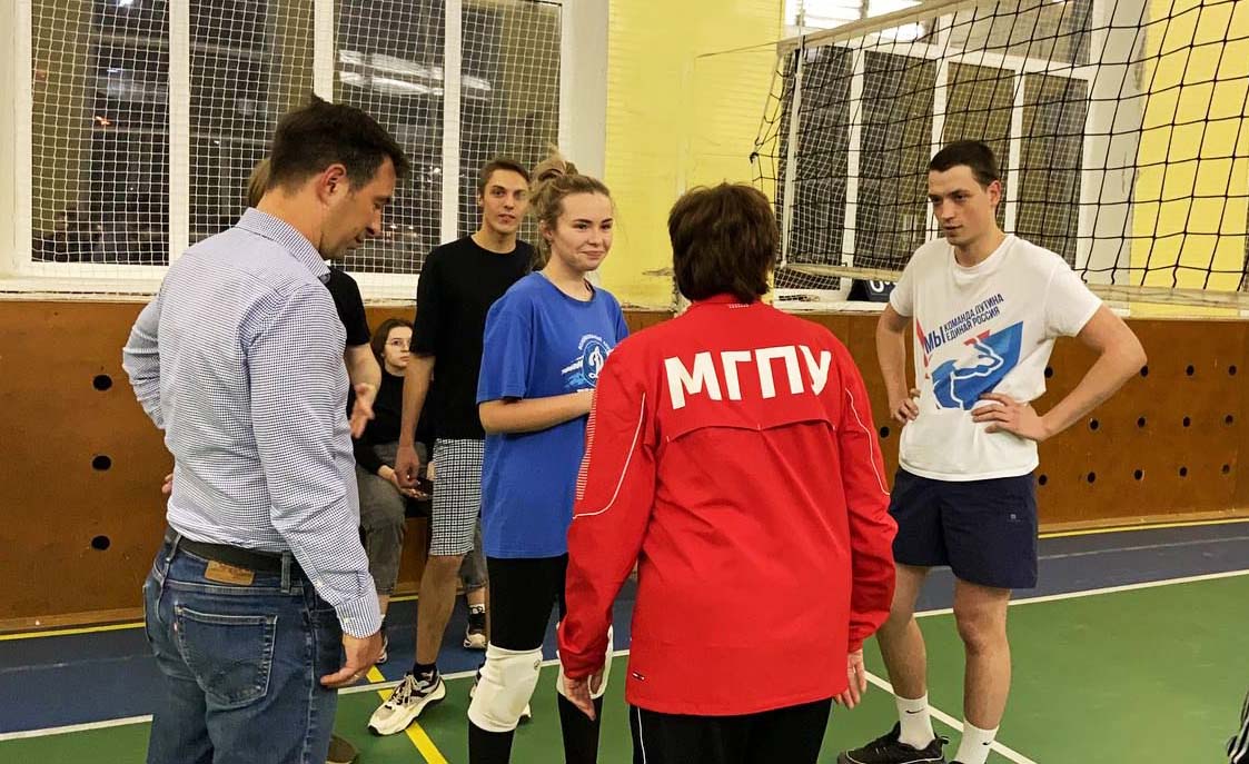 Открытие волейбольного турнира в ИПиУ