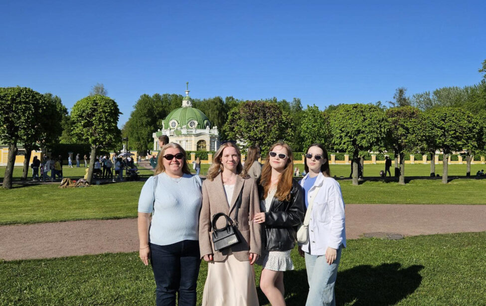 Атмосфера лета дворянской эпохи: студенты МГПУ посетили усадьбу Кусково